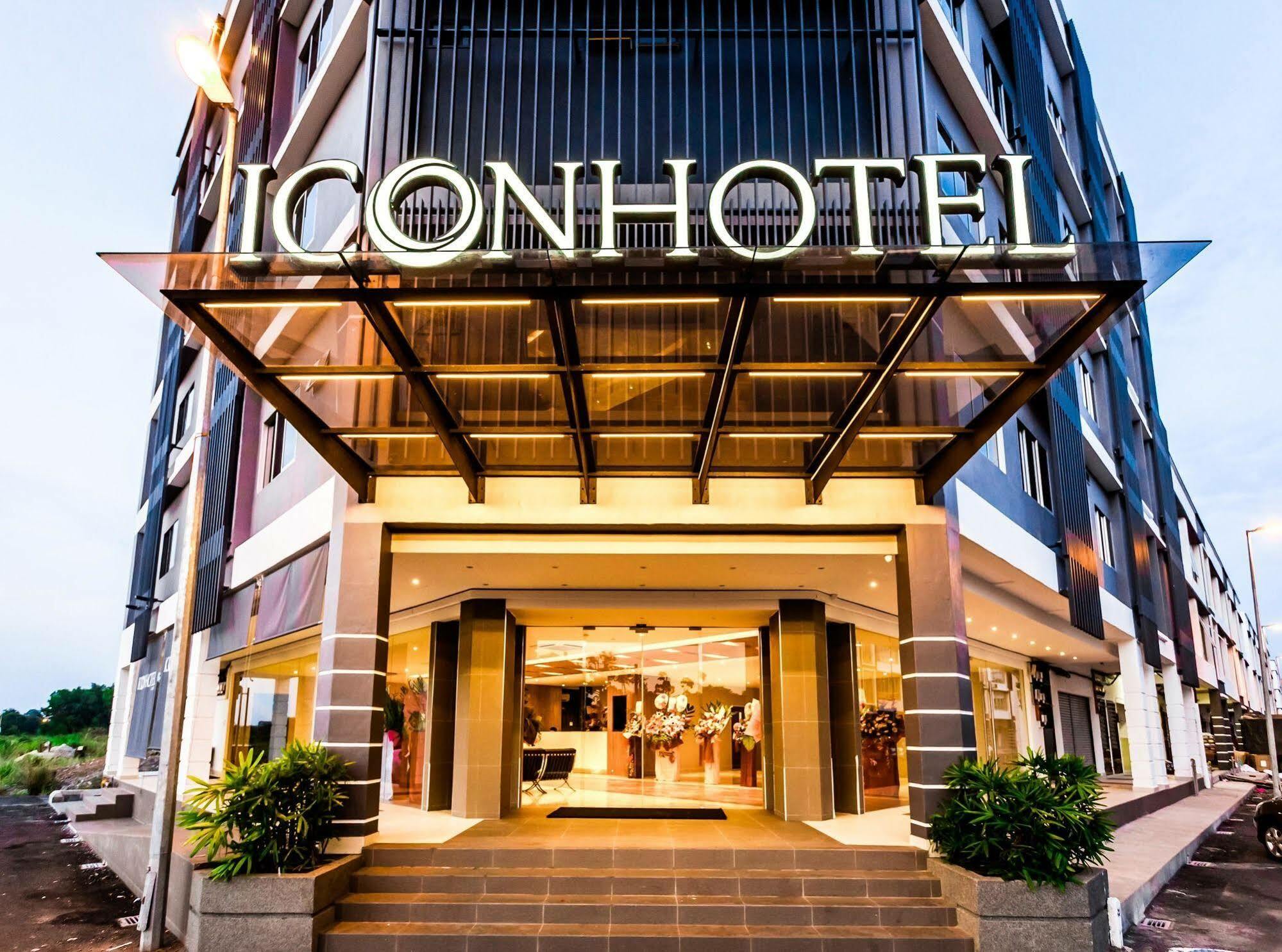 Icon Hotel Segamat Buitenkant foto